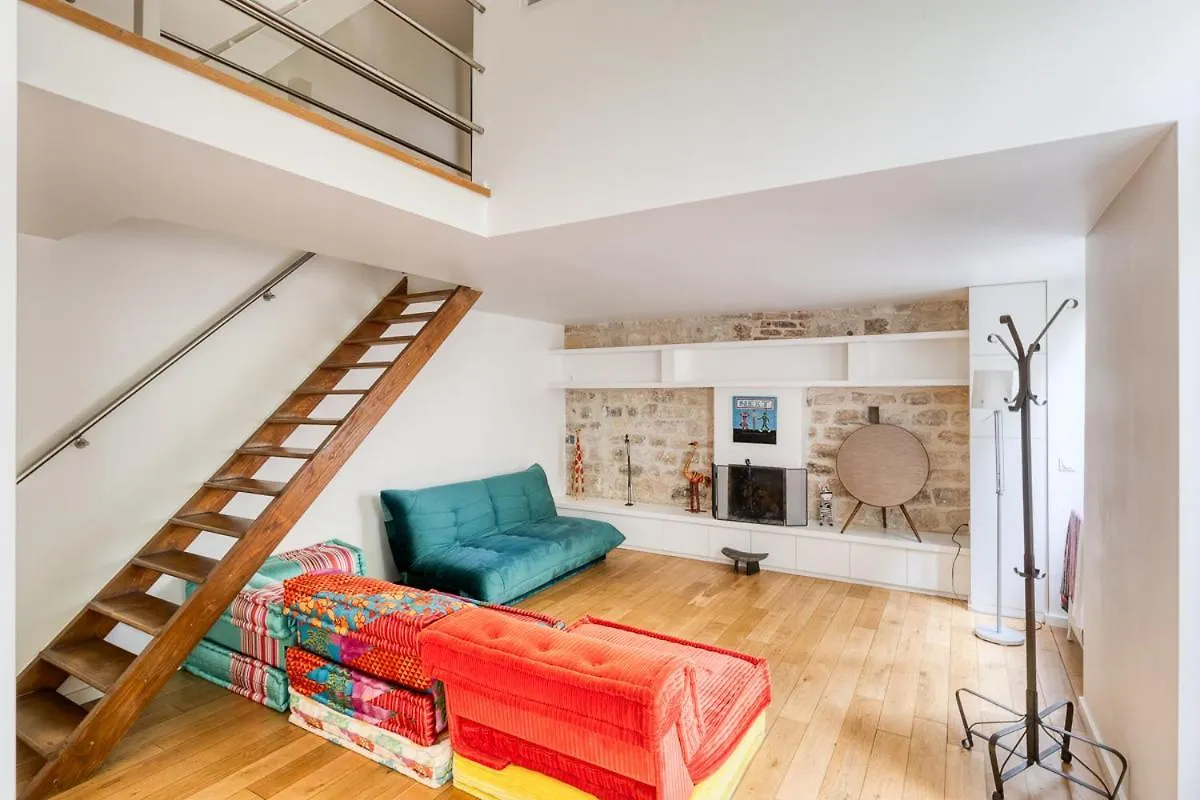 Parisian Loft & Secret Garden Apartment 0*, Paris France
